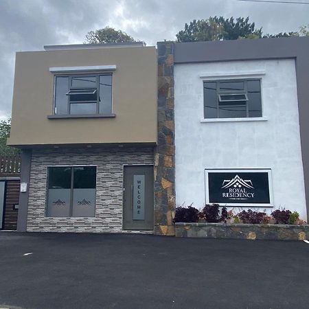 Hotel Royal Taste Residency Plaine Magnien Exterior foto